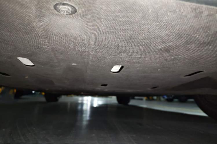 Used Hima AITO M5 2022 Extended-Range Four-Wheel Drive Performance Version Chassis Front