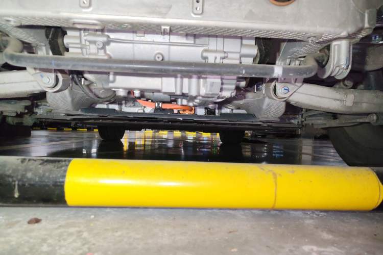Used Hima AITO M5 2022 Pure Electric Rear-Drive Standard Edition Chassis Rear
