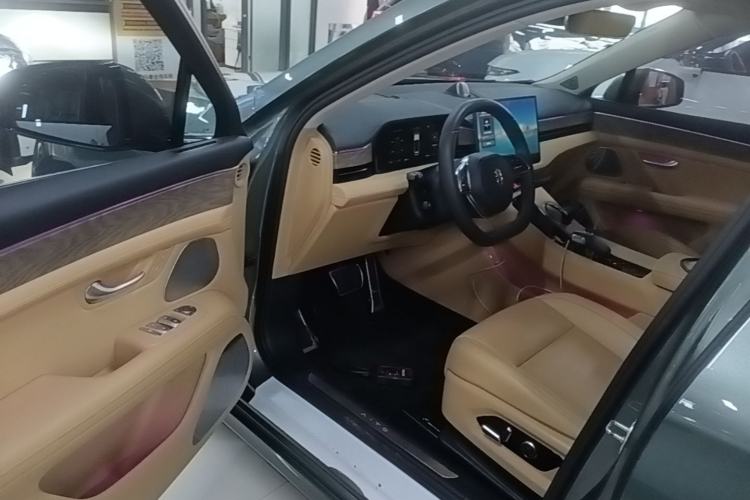 Used Hima AITO M5 2022 Extended-Range Four-Wheel Drive Performance Version Driver Seat