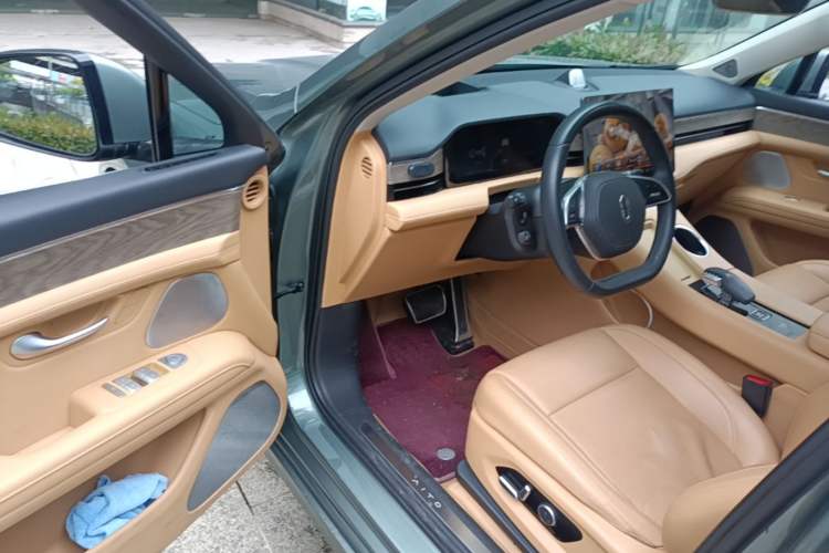 Used Hima AITO M5 2022 Range-Extended Rear-Drive Standard Version Driver Seat