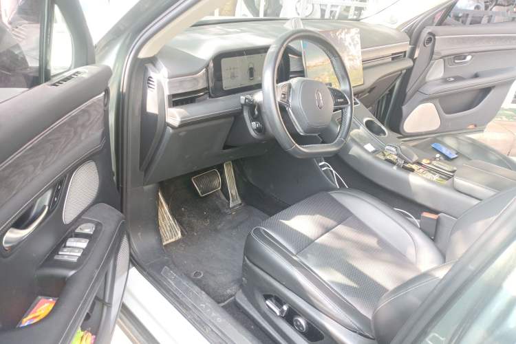 Used Hima AITO M5 2022 Extended-Range Four-Wheel Drive Ultimate Edition Driver Seat