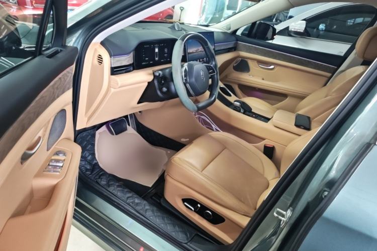 Used Hima AITO M5 2022 Extended-Range Four-Wheel Drive Ultimate Edition Driver Seat