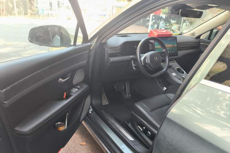 Used Hima AITO M5 2022 Extended-Range Four-Wheel Drive Performance Version Driver Seat
