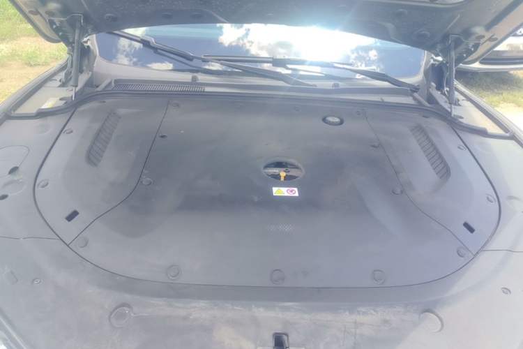 Used Hima AITO M5 2022 Extended-Range Four-Wheel Drive Ultimate Edition Engine Bay