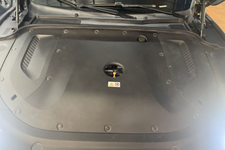 Used Hima AITO M5 2022 Extended-Range Four-Wheel Drive Performance Version Engine Bay