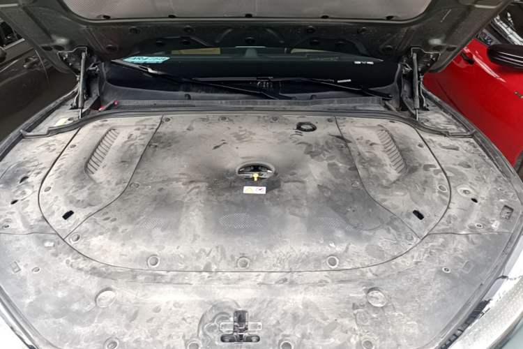 Used Hima AITO M5 2022 Range-Extended Rear-Drive Standard Version Engine Bay
