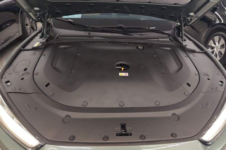 Used Hima AITO M5 2022 Range-Extended Rear-Drive Standard Version Engine Bay