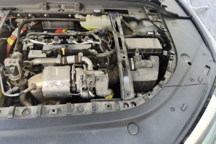 Used Hima AITO M5 2022 Extended-Range Four-Wheel Drive Performance Version Engine Bay Left