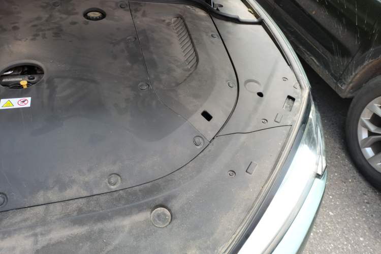Used Hima AITO M5 2022 Extended-Range Four-Wheel Drive Performance Version Engine Bay Left
