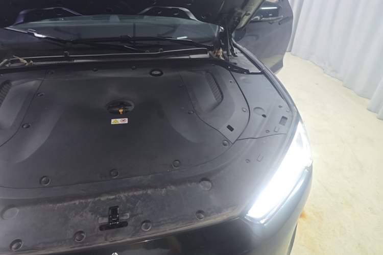 Used Hima AITO M5 2022 Range-Extended Rear-Drive Standard Version Engine Bay Left