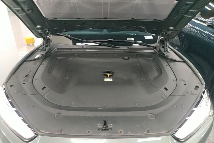 Used Hima AITO M5 2022 Extended-Range Four-Wheel Drive Performance Version Engine Bay