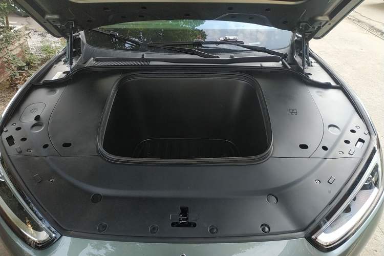Used Hima AITO M5 2022 Pure Electric Rear-Drive Standard Edition Engine Bay