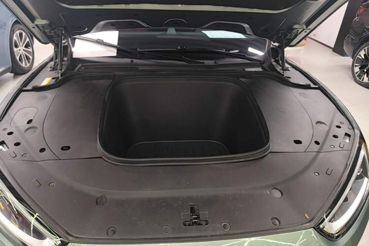 Used Hima AITO M5 2022 Pure Electric All-Wheel-Drive Performance Edition Engine Bay