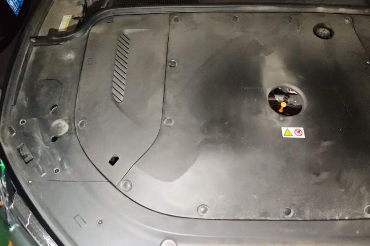 Used Hima AITO M5 2022 Extended-Range Four-Wheel Drive Ultimate Edition Engine Bay Right
