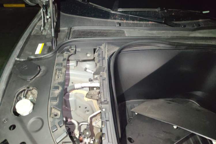 Used Hima AITO M5 2022 Pure Electric Rear-Drive Standard Edition Engine Bay Right
