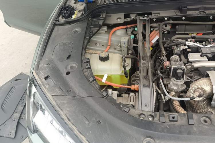 Used Hima AITO M5 2022 Extended-Range Four-Wheel Drive Ultimate Edition Engine Bay Right