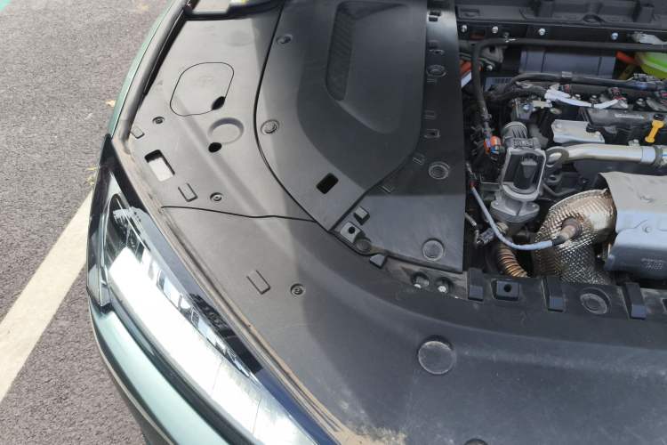 Used Hima AITO M5 2022 Extended-Range Four-Wheel Drive Performance Version Engine Bay Right
