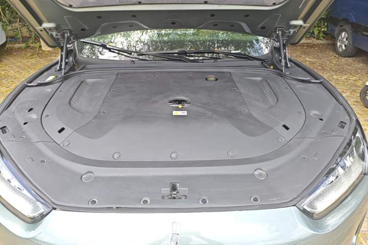 Used Hima AITO M5 2022 Range-Extended Rear-Drive Standard Version Engine Bay
