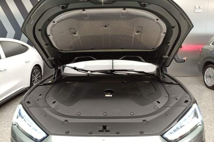 Used Hima AITO M5 2022 Range-Extended Rear-Drive Standard Version Engine Bay