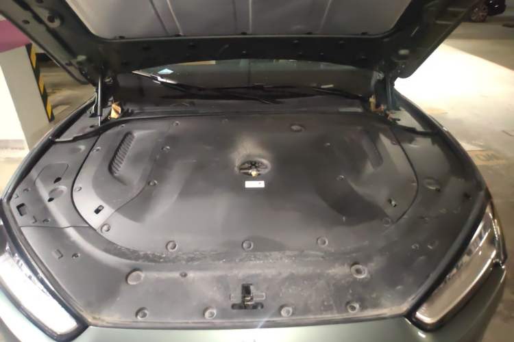 Used Hima AITO M5 2022 Extended-Range Four-Wheel Drive Performance Version Engine Bay