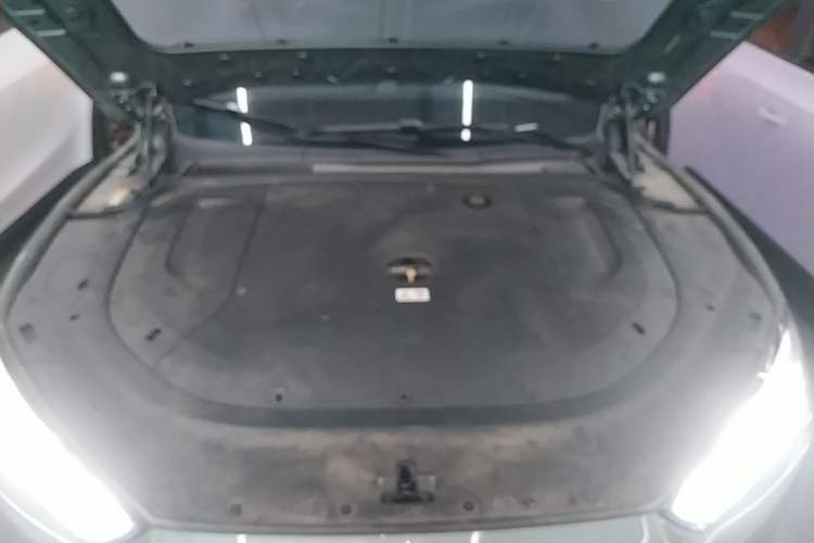 Used Hima AITO M5 2022 Extended-Range Four-Wheel Drive Ultimate Edition Engine Bay