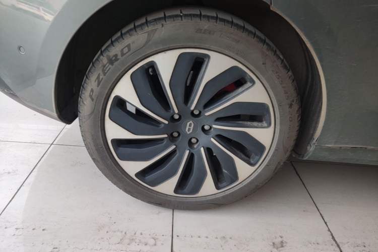 Used Hima AITO M5 2022 Extended-Range Four-Wheel Drive Performance Version Exterior 5