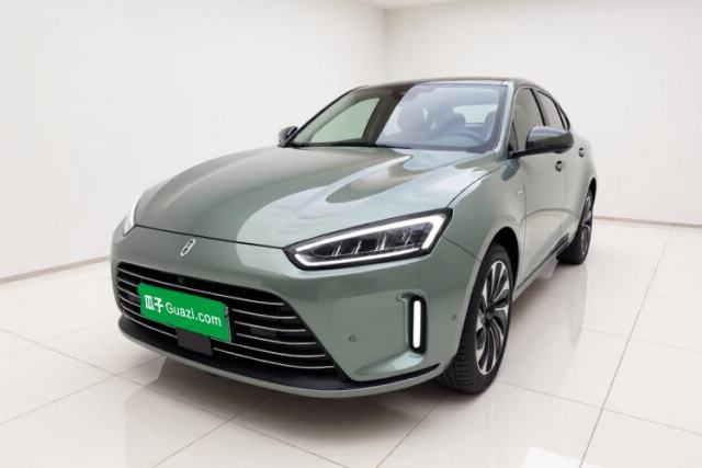 Ojetý Hima AITO M5 2022 Extended-Range Four-Wheel Drive Performance Version