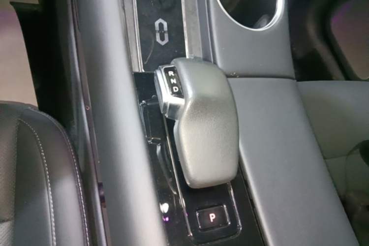 Used Hima AITO M5 2022 Extended-Range Four-Wheel Drive Ultimate Edition Gear Lever