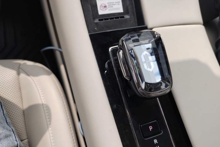 Used Hima AITO M5 2022 Extended-Range Four-Wheel Drive Flagship Edition Gear Lever