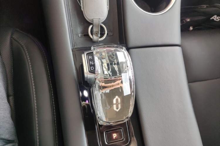 Used Hima AITO M5 2022 Extended-Range Four-Wheel Drive Performance Version Gear Lever