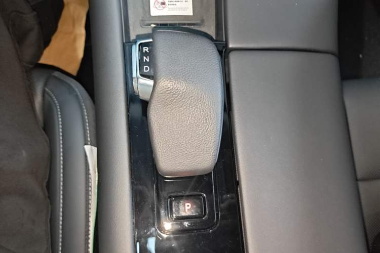 Used Hima AITO M5 2022 Extended-Range Four-Wheel Drive Ultimate Edition Gear Lever