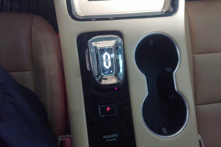 Used Hima AITO M5 2022 Pure Electric Rear-Drive Standard Edition Gear Lever