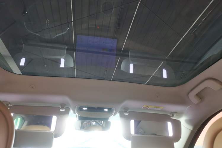 Used Hima AITO M5 2022 Extended-Range Four-Wheel Drive Ultimate Edition Headliner