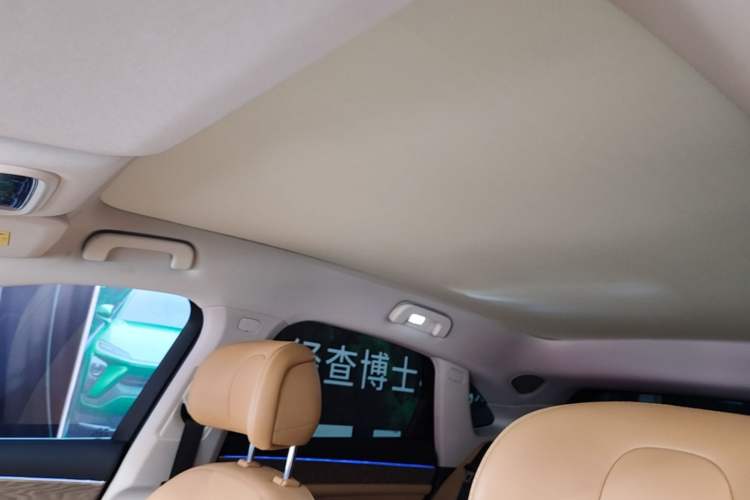 Used Hima AITO M5 2022 Range-Extended Rear-Drive Standard Version Headliner