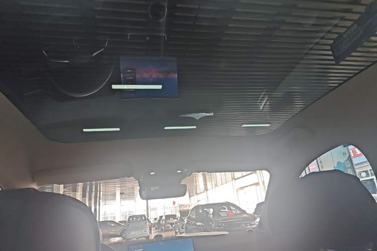 Used Hima AITO M5 2022 Extended-Range Four-Wheel Drive Performance Version Headliner