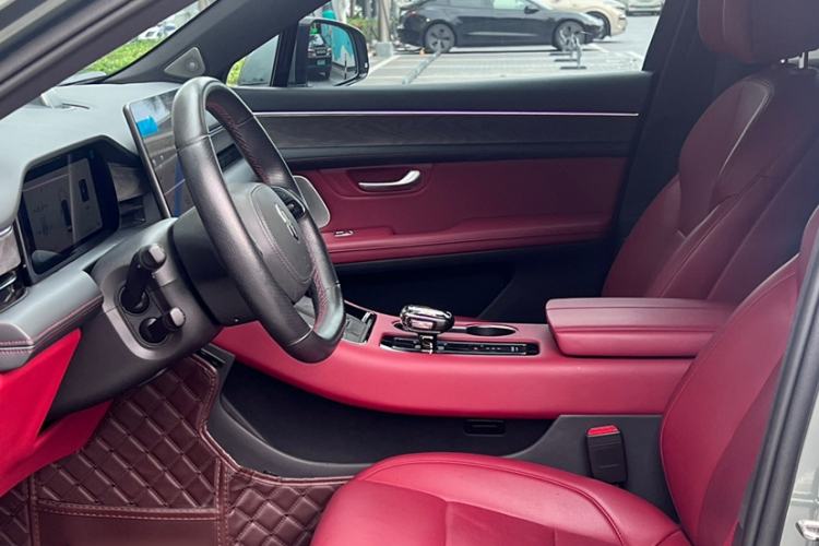 Used Hima AITO M5 2022 Pure Electric All-Wheel-Drive Performance Edition Interior 1