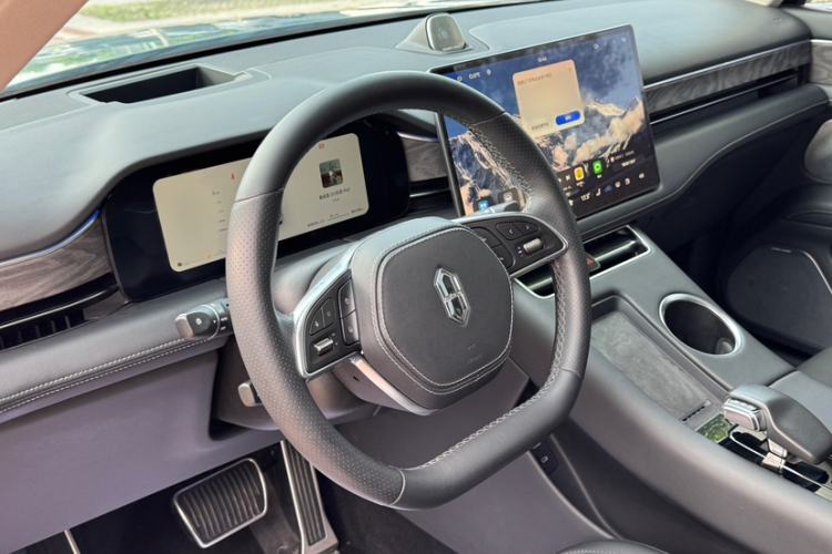 Used Hima AITO M5 2022 Extended-Range Four-Wheel Drive Performance Version Interior 10