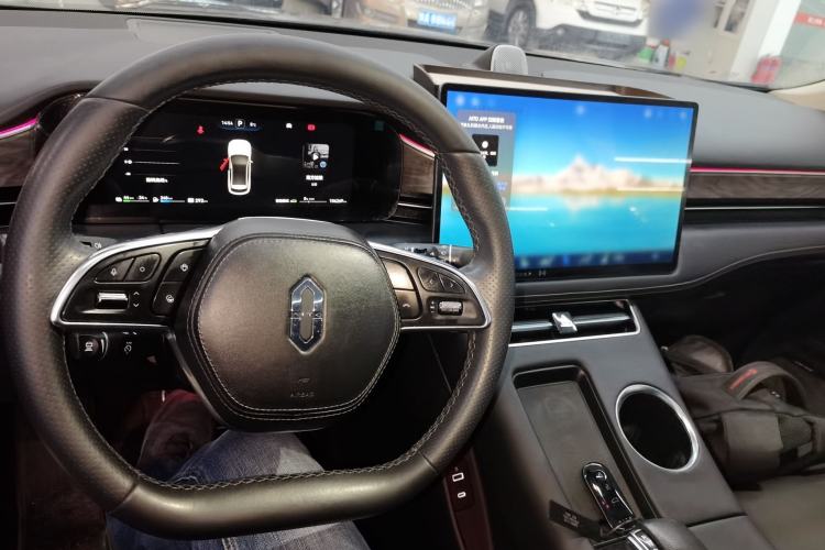 Used Hima AITO M5 2022 Extended-Range Four-Wheel Drive Performance Version Interior 2