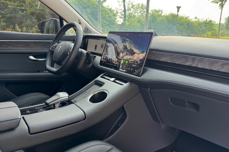 Used Hima AITO M5 2022 Extended-Range Four-Wheel Drive Performance Version Interior 2