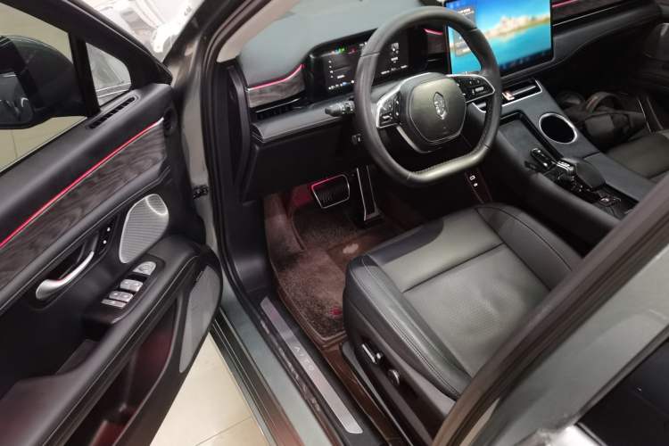 Used Hima AITO M5 2022 Extended-Range Four-Wheel Drive Performance Version Interior 3