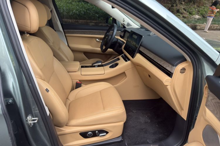 Used Hima AITO M5 2022 Extended-Range Four-Wheel Drive Performance Version Interior 3