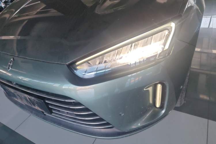 Used Hima AITO M5 2022 Extended-Range Four-Wheel Drive Ultimate Edition Left Front Headlight