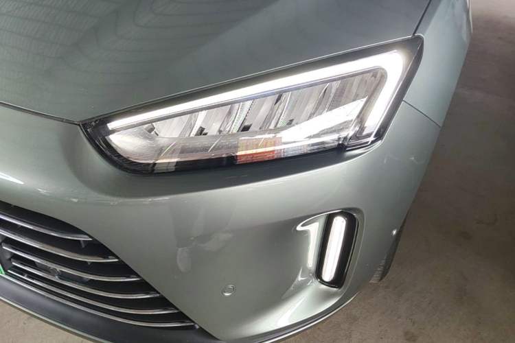 Used Hima AITO M5 2022 Extended-Range Four-Wheel Drive Ultimate Edition Left Front Headlight