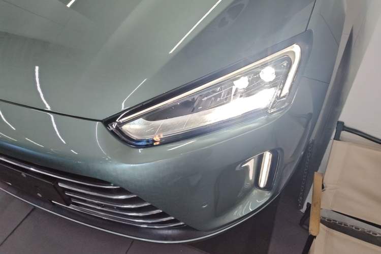 Used Hima AITO M5 2022 Extended-Range Four-Wheel Drive Flagship Edition Left Front Headlight