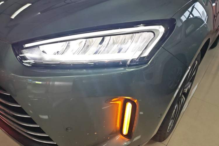 Used Hima AITO M5 2022 Extended-Range Four-Wheel Drive Ultimate Edition Left Front Headlight