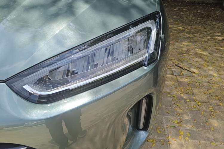 Used Hima AITO M5 2022 Range-Extended Rear-Drive Standard Version Left Front Headlight