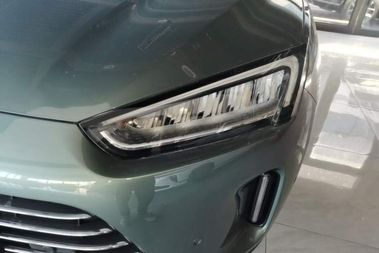 Used Hima AITO M5 2022 Extended-Range Four-Wheel Drive Performance Version Left Front Headlight