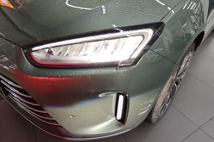 Used Hima AITO M5 2022 Extended-Range Four-Wheel Drive Performance Version Left Front Headlight