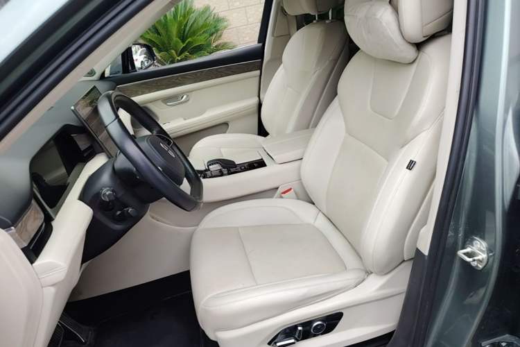Used Hima AITO M5 2022 Range-Extended Rear-Drive Standard Version Left Front Seat