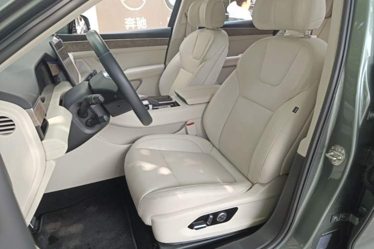Used Hima AITO M5 2022 Extended-Range Four-Wheel Drive Ultimate Edition Left Front Seat